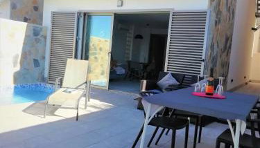 LUXURY 3 BED, 2 BATH DETACHED VILLA, PRIME LOCATION, ONLY 400 MTRS TO THE BEACH - Foto 2