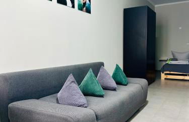 Neuwertiges Apartment mit schnellem WLAN, Netflix, Glasfaser, Kostenlose Privatparkplatz auch für Transporter geeignet R21 - Foto 7