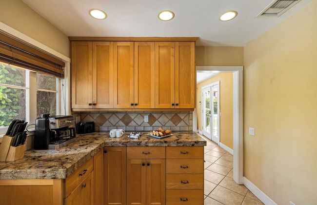 Dandelion by Avantstay Pool, 0.2mi to Downtown! - Foto 16