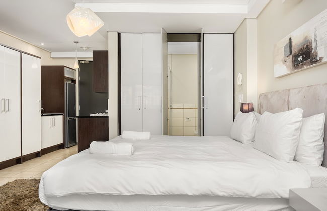 The Manhattan 505 - Photo 4