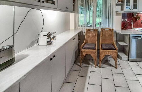 6 Bedroom Amazing Home In Mucharz - Foto 22