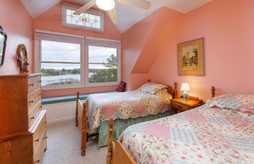 Very Private and Spacious Waterfront Family House - Foto 32