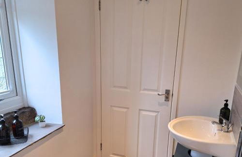 Two-bedroom Cottage - Sandstone Garden Patio - Free Parking - Pets Welcome - Foto 40