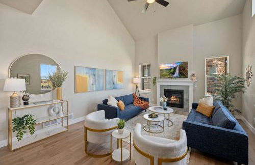 NEW! Elegant Home near TPC Golf Course & Trails - Foto 14