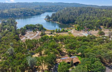 Cozy Lake View 4Bd 2,5Br Retreat in 5 Acres, Hot Tub and more - Foto 12