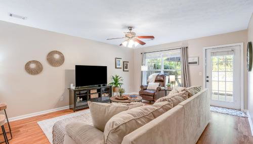 Seasonal Pool Access and Patio Auburn Getaway! - Foto 1