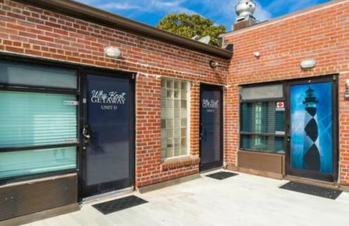 Why Knot Getaway…Rooftop with WaterView! Unit E - Foto 3