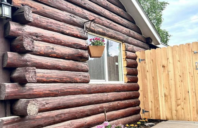 Log cabin in heart of Anchorage - Foto 50