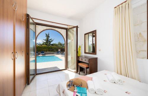 Villa Nikolas Large Private Pool AC WiFi - Photo 17