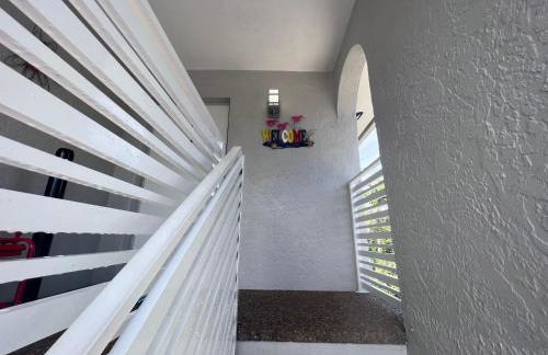 Stylish Studio Apartment By Miami International Airport - Photo 16