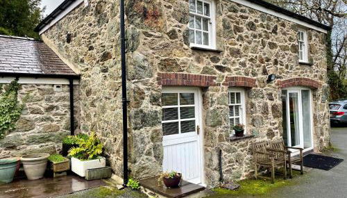 Menai Bridge - Foto 1