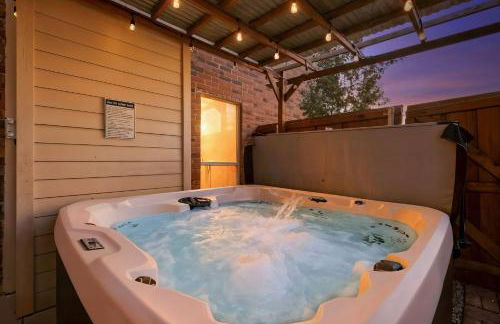 Parisian-Inspired 5-BD w Pool Playground Cinema - Foto 3