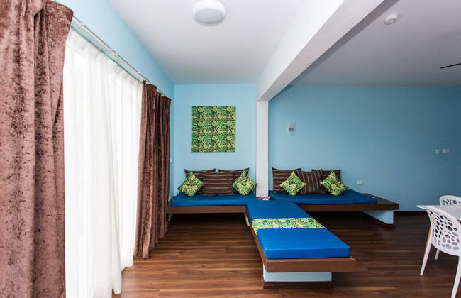 Blue West Villas - Photo 16