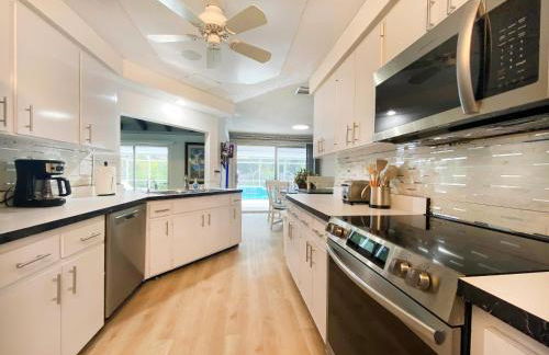 Siesta Key Paradise, Vacation Pool Home, Near Beach, Restaurants and More - Foto 7
