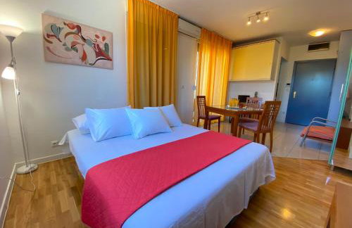 Hana City Apartment - Photo 12