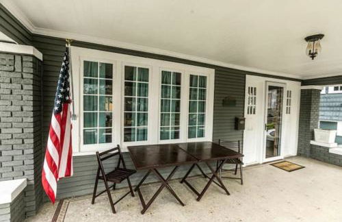 29th Street Trendy Lakeview Craftsman 8 - Foto 56