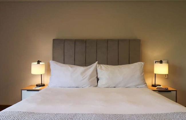 w Modern 1BR With Balcony in Miraflores - Photo 1