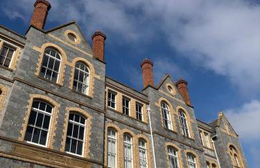 Central Plymouth Sea View Penthouse Apartment with Secure Parking - Foto 65