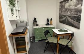 1 bedroom with private bathroom & Kitchenette - Foto 17