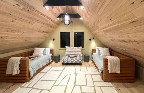 Walk to Lake! Modern Wisconsin Home with Patio - Foto 23