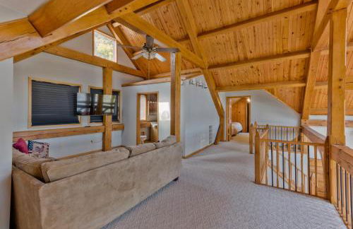 Custom Waterfront Lodge, 4 bed, 4 Bath, Sleeps 12! - Foto 31