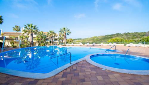 49 Presa da Moura Superbly 2 Bed Townhouse Clos - Foto 2