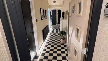 The Bungalow by The Garden Spa Stays, 4 bed, Sauna - Hot Tub - Ice Bath - Foto 2