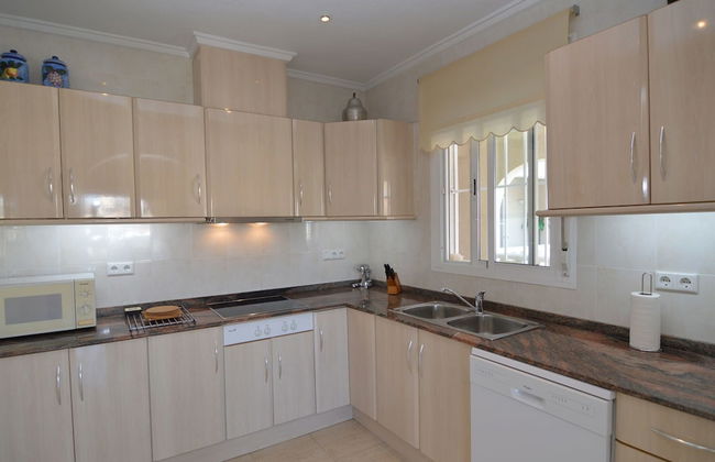 Cozy Villa in Rojales With Private Swimming Pool - Foto 3