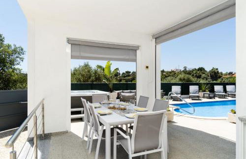 CASA CHLOE - Photo 16