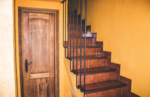 Charming House in Estepa with Mountain View - Photo 17