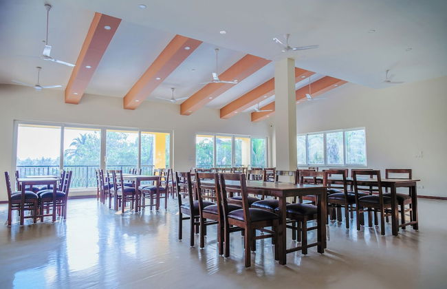 Alaya Stays Veera Serina 3 BHK with Pool - Foto 66