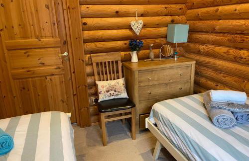 Laura's Lodge Hot Tub Log Cabin, Felmoor Park, Morpeth, Northumberland - Photo 29