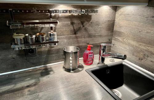 Lichtdurchflutete große Wohnung - Foto 8