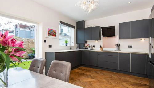 Newly renovated Victorian house with free parking - Foto 5