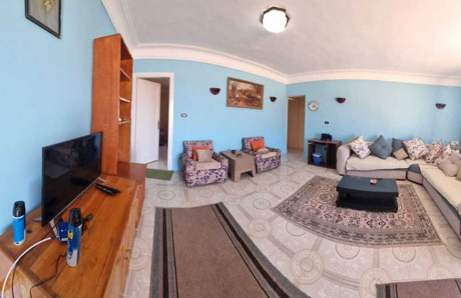 Blue House 4-bed Villa in North Coast Area - Photo 5