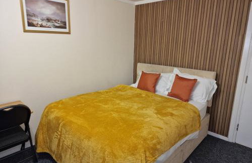 NightRest Homes 5 minutes to Luton Airport -Wifi - Free Parking -Luton - Foto 8