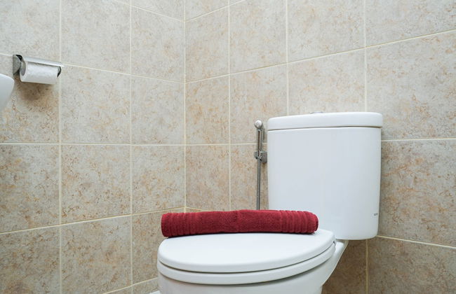 Cozy and Minimalist 2BR at Marbella Kemang Apartment - Foto 16