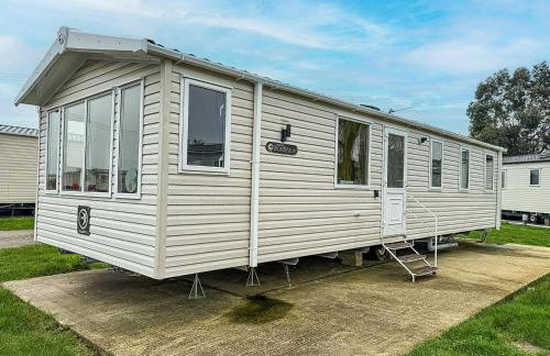 Lovely 8 Berth Caravan In Essex, At Steeple Bay Holiday Park Ref 36059A - Foto 1