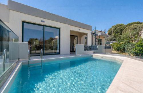 Villa Iris - Photo 1