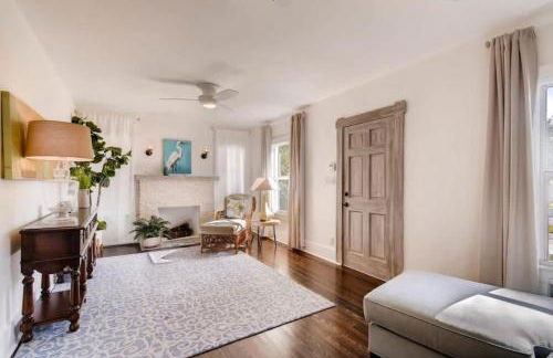 The Periwinkle House - Bask Poolside at this Sunlit West Palm Retreat - Foto 14