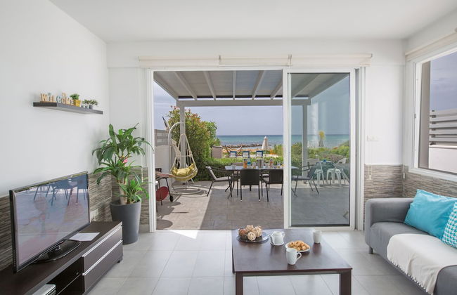 Villa Suri, Luxury Seafront Villa - Foto 9