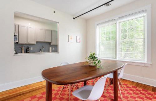 Fun & Funky 2BR in Downtown Princeton - Photo 19