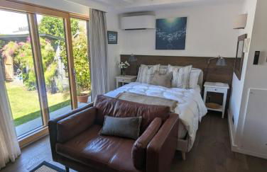 Saltwater Lodge - Air Conditioned 75yrd to the sea - Photo 51