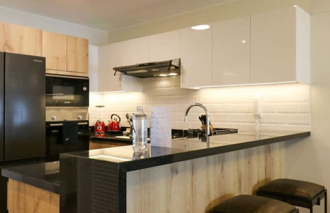 w Spectacular 1BR With Balcony in Miraflores - Photo 10