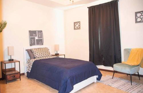 3BD 2BT Town Suite Minutes Away Medical Center - Foto 4