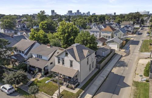 Hanford House w Hot Tub,Sauna,Bar - Photo 26