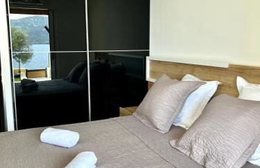 PIEDS DANS L'EAU, TIUCCIA, appartement 2-4 pers - Foto 6