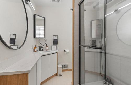 Riverfront w Cedar Hottub, Sauna, Movie Theatre - Photo 65