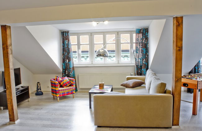 Royal Court Apartments - Photo 49