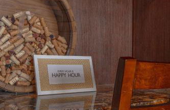 Expansive Ocean-View Retreat with Home Theatre & Spa - Foto 24